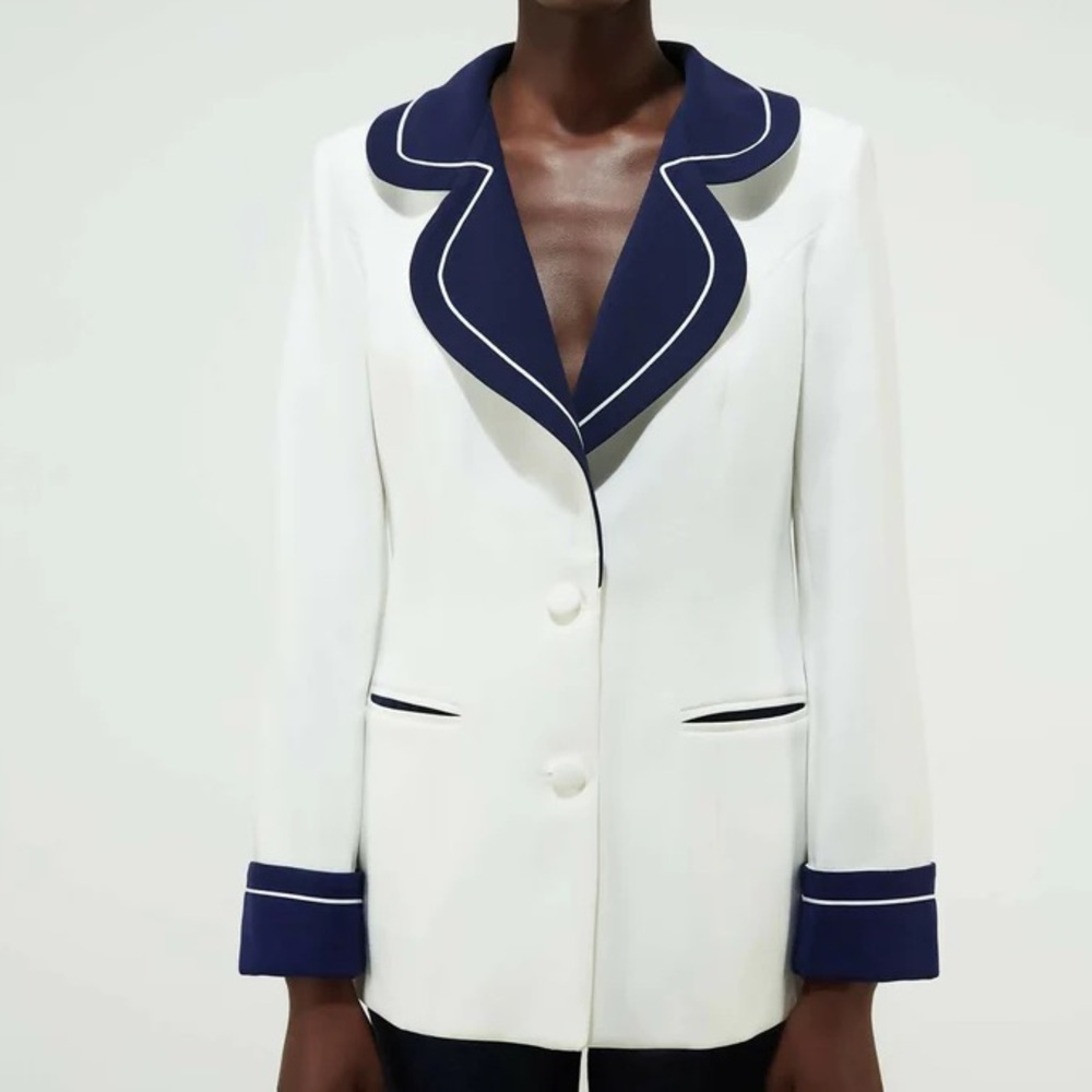 BRAND NEW Nevro Navy and Off White Blazer in Size 36